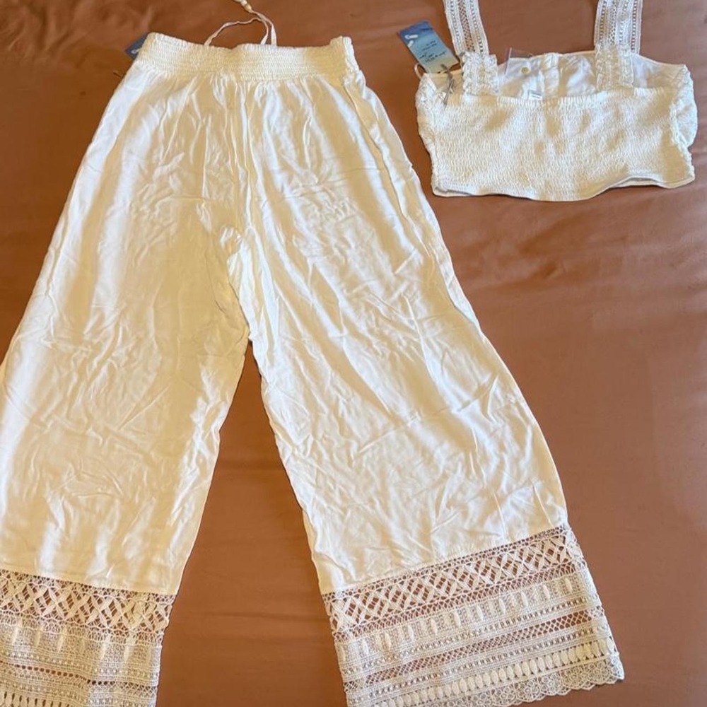 Matching White Set
